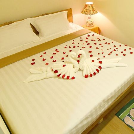 Shwe Htee Guest House Yangon Exterior foto