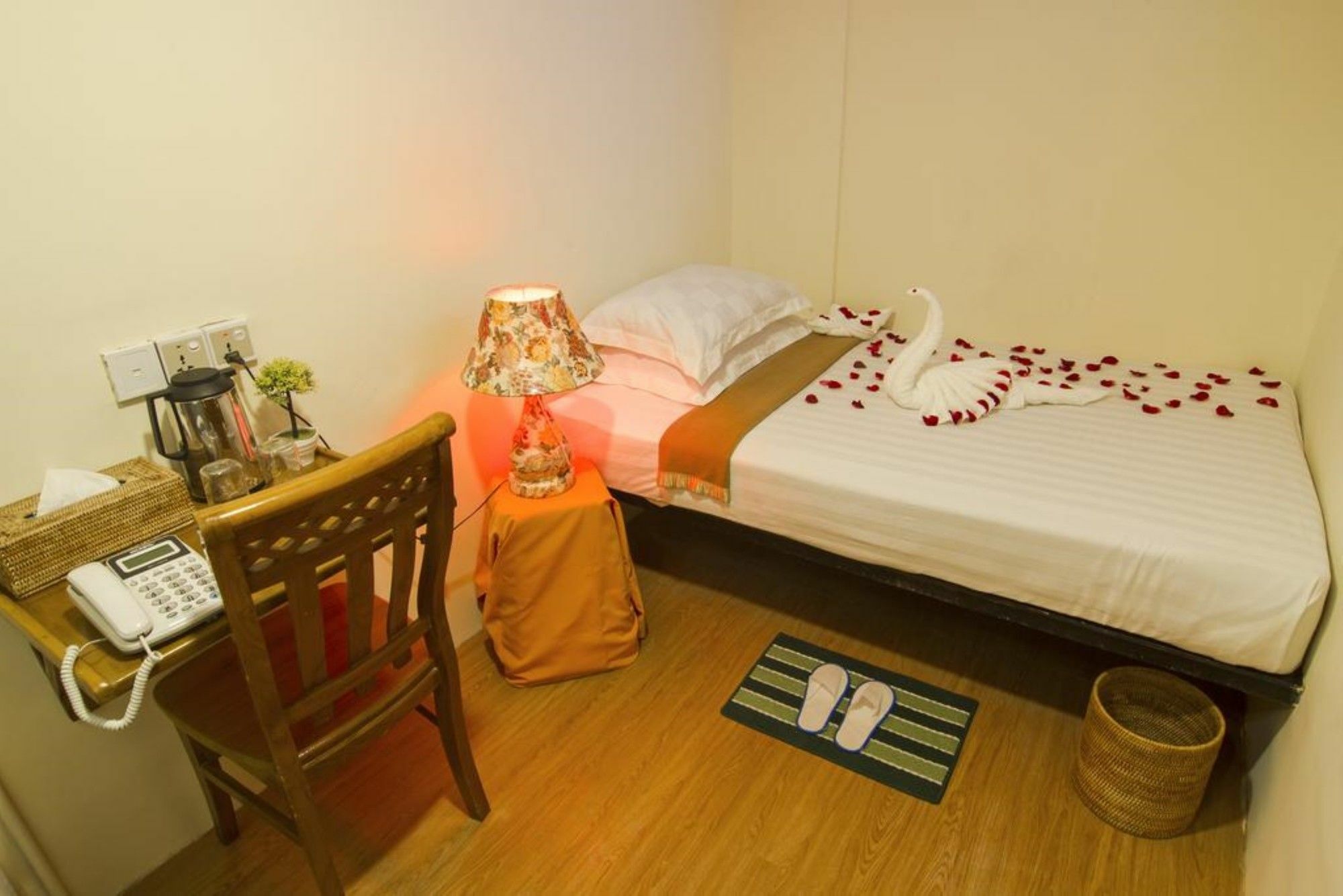 Shwe Htee Guest House Yangon Exterior foto